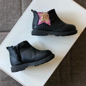 Size 6 OshKosh Booties